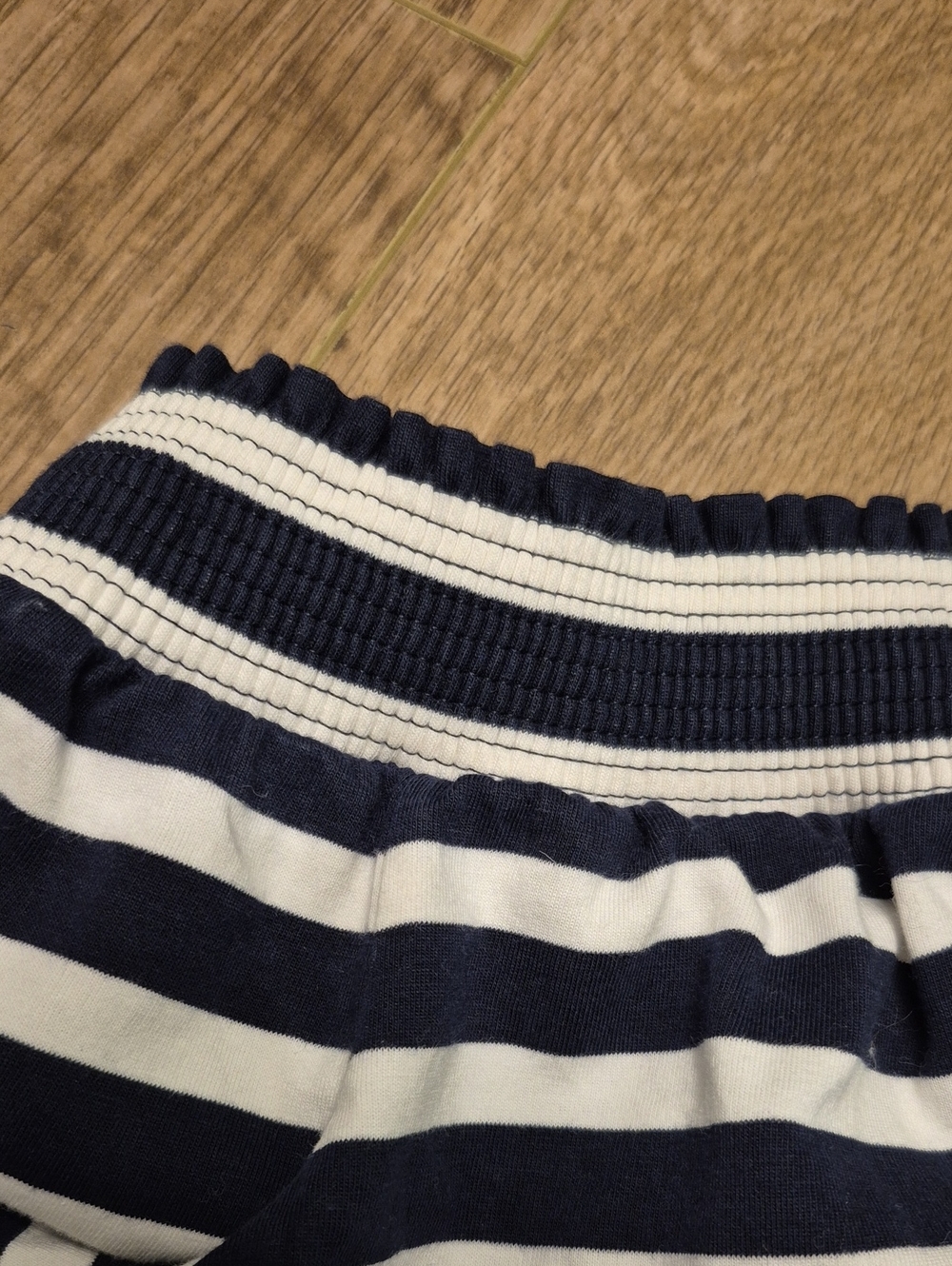 JCrew Women's Navy Nautical Coastal Striped Off Shoulder Blouse Size Small - Picture 4 of 8